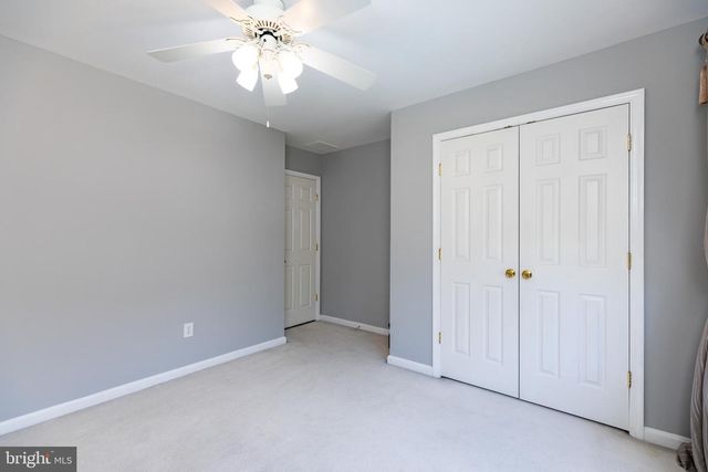 211 ROBIN REDBREAST RD, Newark, DE 19711