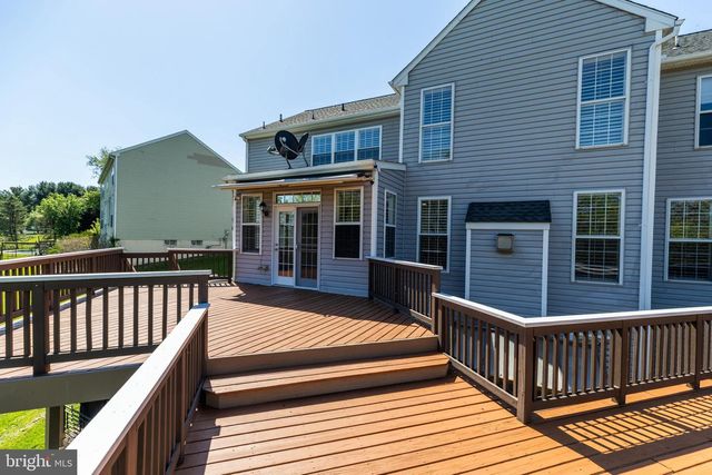 211 ROBIN REDBREAST RD, Newark, DE 19711