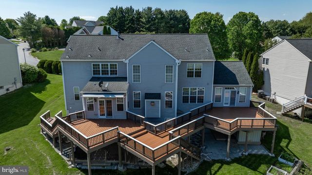 211 ROBIN REDBREAST RD, Newark, DE 19711