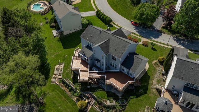 211 ROBIN REDBREAST RD, Newark, DE 19711
