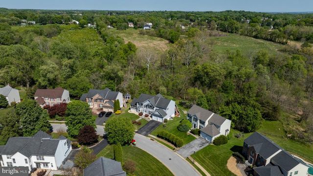 211 ROBIN REDBREAST RD, Newark, DE 19711