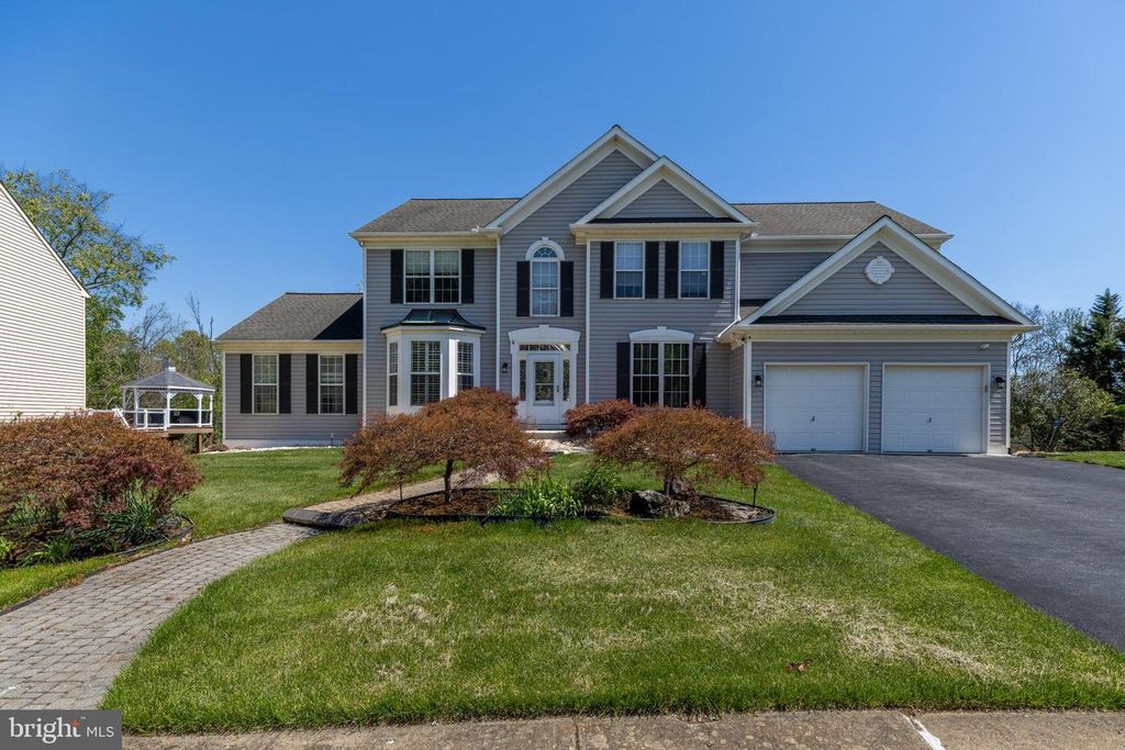 211 ROBIN REDBREAST RD, Newark, DE 19711
