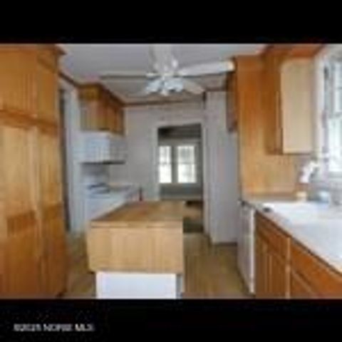 4352 Berwick Avenue, Toledo, OH 43612