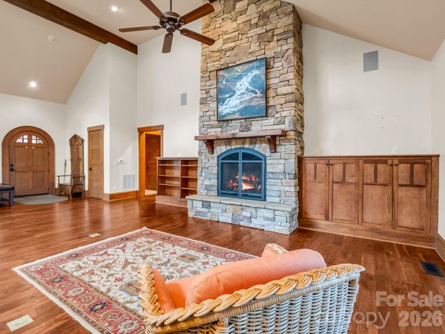 29 Crockett Ridge Road, Black Mountain, NC 28711