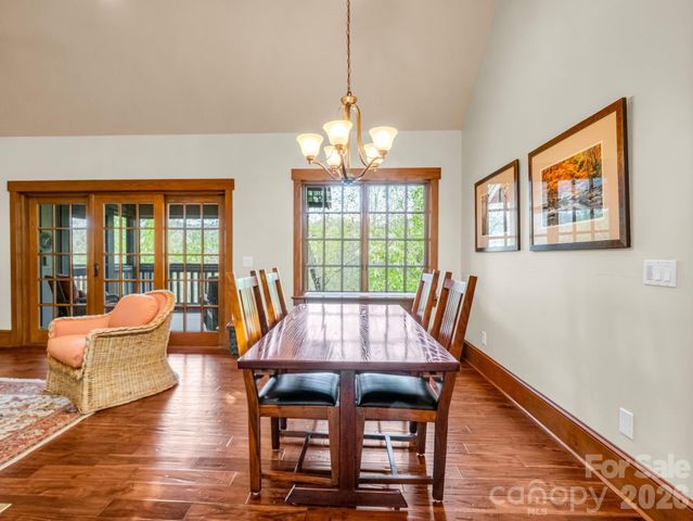 29 Crockett Ridge Road, Black Mountain, NC 28711