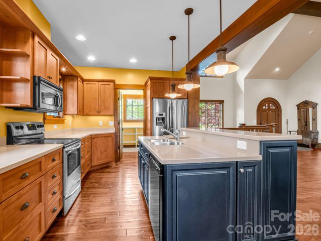 29 Crockett Ridge Road, Black Mountain, NC 28711