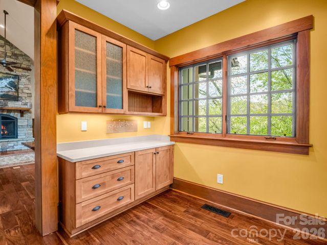 29 Crockett Ridge Road, Black Mountain, NC 28711