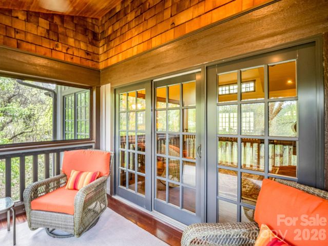 29 Crockett Ridge Road, Black Mountain, NC 28711