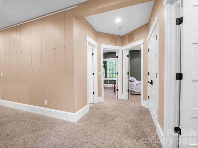 29 Crockett Ridge Road, Black Mountain, NC 28711