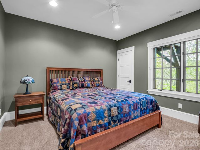 29 Crockett Ridge Road, Black Mountain, NC 28711