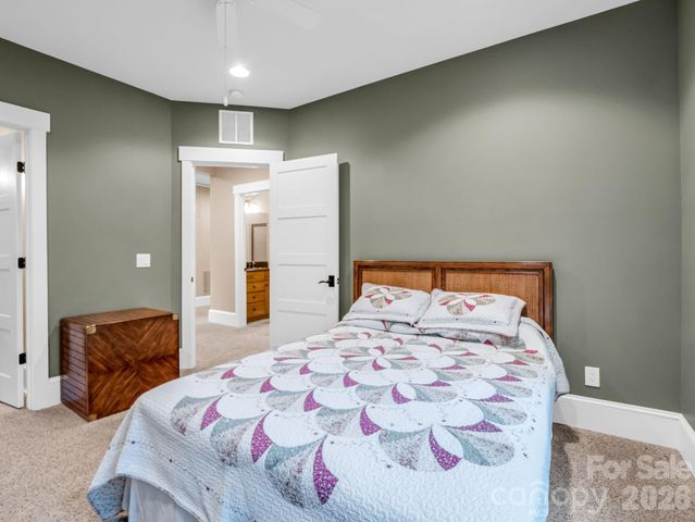 29 Crockett Ridge Road, Black Mountain, NC 28711