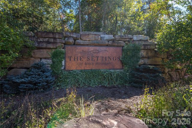 29 Crockett Ridge Road, Black Mountain, NC 28711