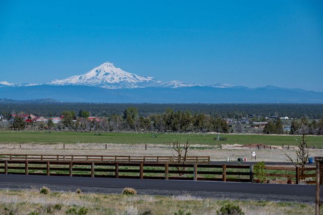 7217 SW Mill Iron Circle Lot 16, Powell Butte, OR 97753
