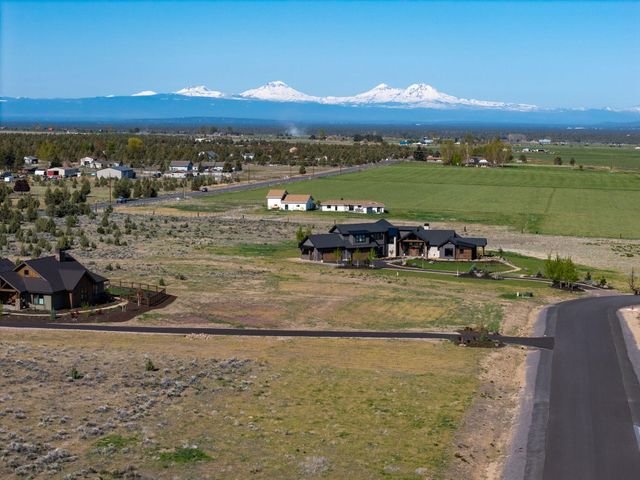 7217 SW Mill Iron Circle Lot 16, Powell Butte, OR 97753