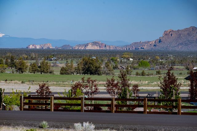 7217 SW Mill Iron Circle Lot 16, Powell Butte, OR 97753