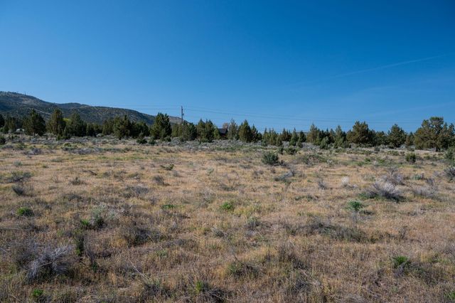 7217 SW Mill Iron Circle Lot 16, Powell Butte, OR 97753