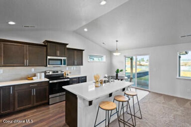 6476 W FREHLEY WAY, Rathdrum, ID 83858