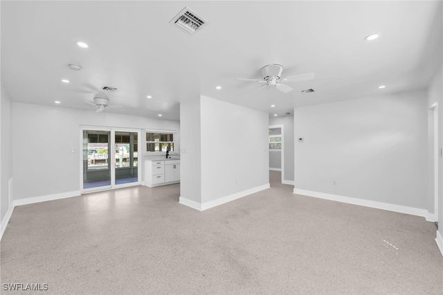 2822 Bruce ST, Matlacha, FL 33993