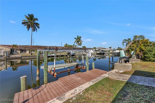 2822 Bruce ST, Matlacha, FL 33993