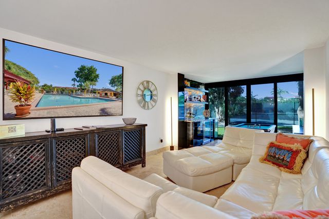 755 Dotterel Road 1112, Delray Beach, FL 33444