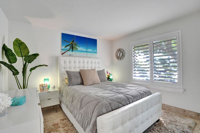 755 Dotterel Road 1112, Delray Beach, FL 33444