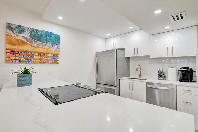 755 Dotterel Road 1112, Delray Beach, FL 33444