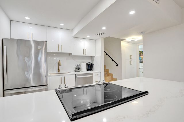 755 Dotterel Road 1112, Delray Beach, FL 33444