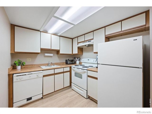 2882 Sundown Lane 105, Boulder, CO 80303