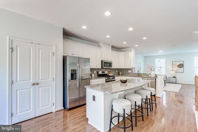 41719 MCMONAGLE SQ, Aldie, VA 20105