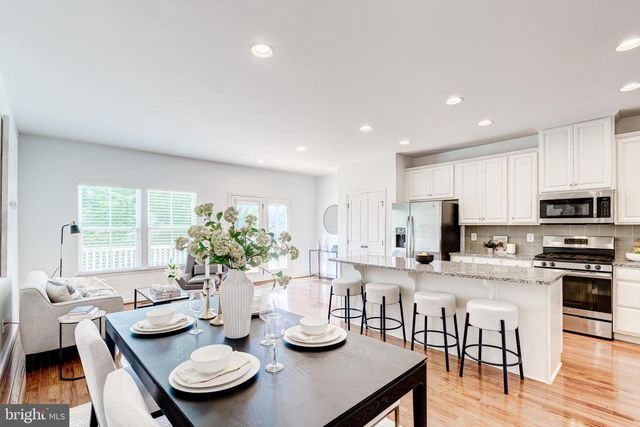 41719 MCMONAGLE SQ, Aldie, VA 20105