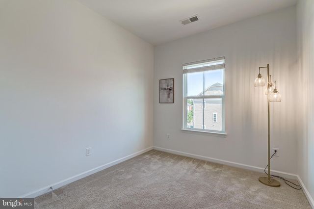 41719 MCMONAGLE SQ, Aldie, VA 20105
