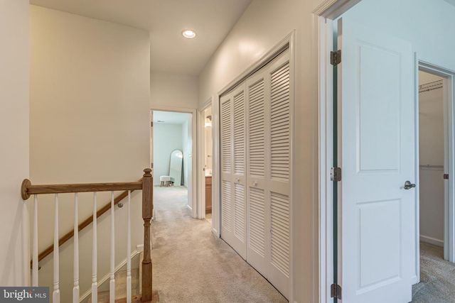 41719 MCMONAGLE SQ, Aldie, VA 20105