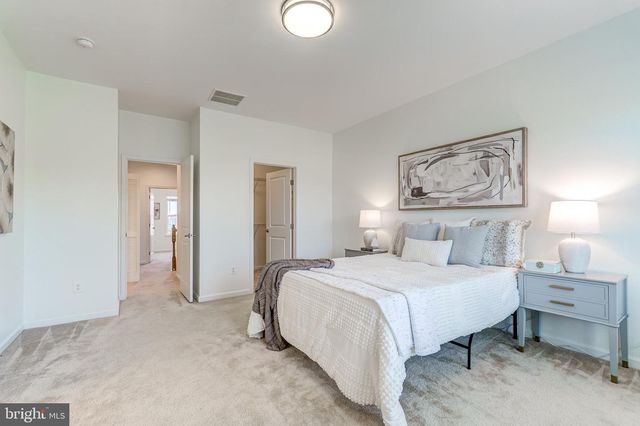 41719 MCMONAGLE SQ, Aldie, VA 20105