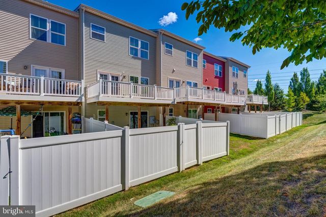 41719 MCMONAGLE SQ, Aldie, VA 20105