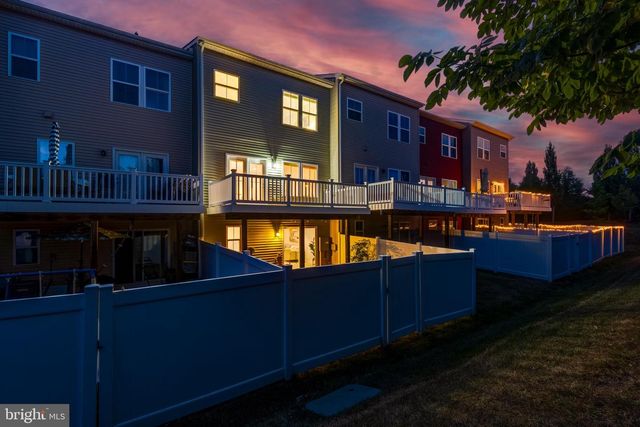 41719 MCMONAGLE SQ, Aldie, VA 20105