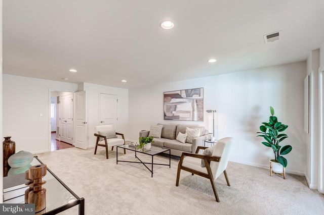 41719 MCMONAGLE SQ, Aldie, VA 20105