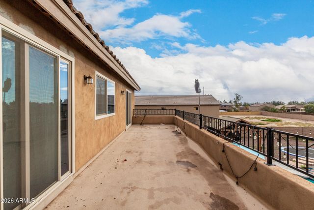 18819 W AMELIA Avenue, Litchfield Park, AZ 85340