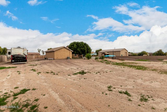 18819 W AMELIA Avenue, Litchfield Park, AZ 85340