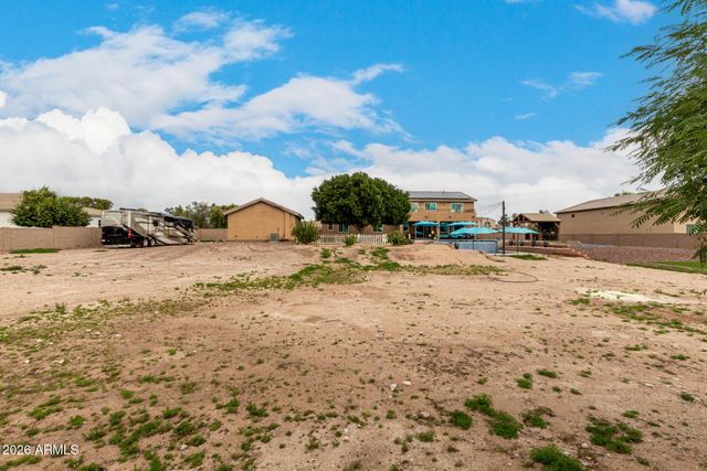 18819 W AMELIA Avenue, Litchfield Park, AZ 85340