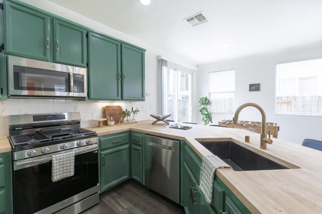 3445 Molokai Rd, West Sacramento, CA 95691