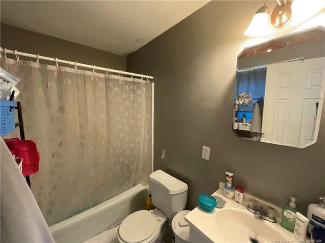 559 Cimarron Drive, Fayetteville, NC 28303