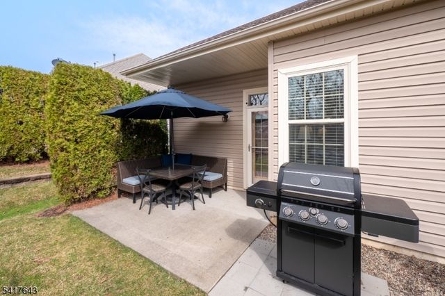 605 Edward St, Lopatcong Twp., NJ 08865