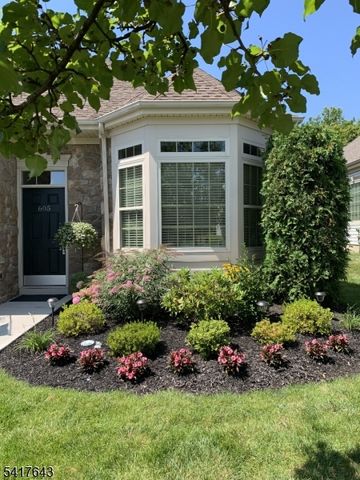 605 Edward St, Lopatcong Twp., NJ 08865