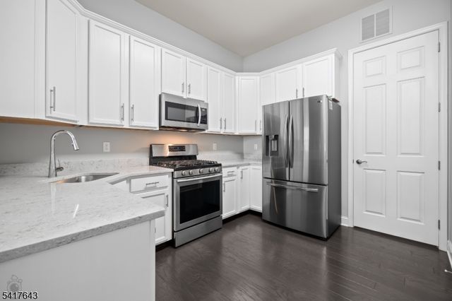 605 Edward St, Lopatcong Twp., NJ 08865