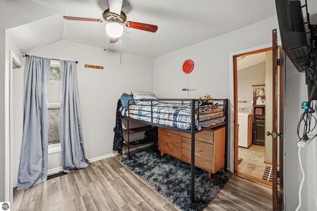 707 N Republic Avenue, Alma, MI 48801
