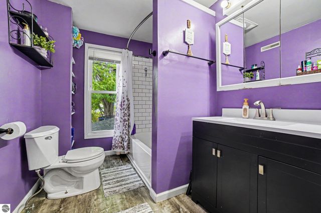 707 N Republic Avenue, Alma, MI 48801