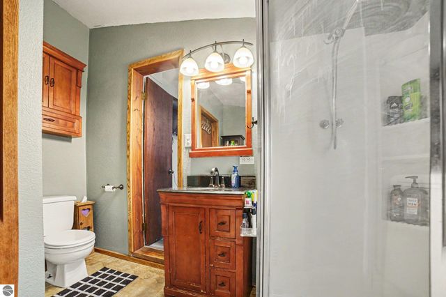 707 N Republic Avenue, Alma, MI 48801