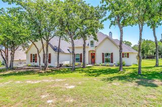 105 Eagle Drive, Lipan, TX 76462
