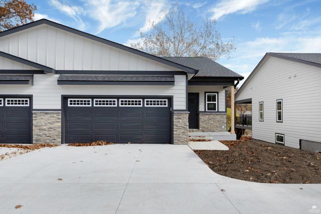 2022 Browning Avenue, Manhattan, KS 66502