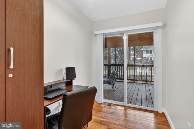 4406 ROUNDHILL RD, Alexandria, VA 22310